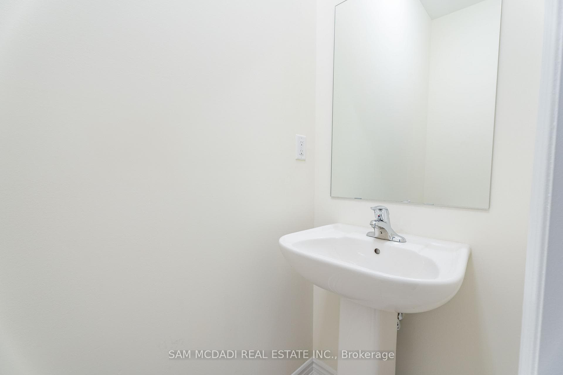 52 Fish Drive photo 10