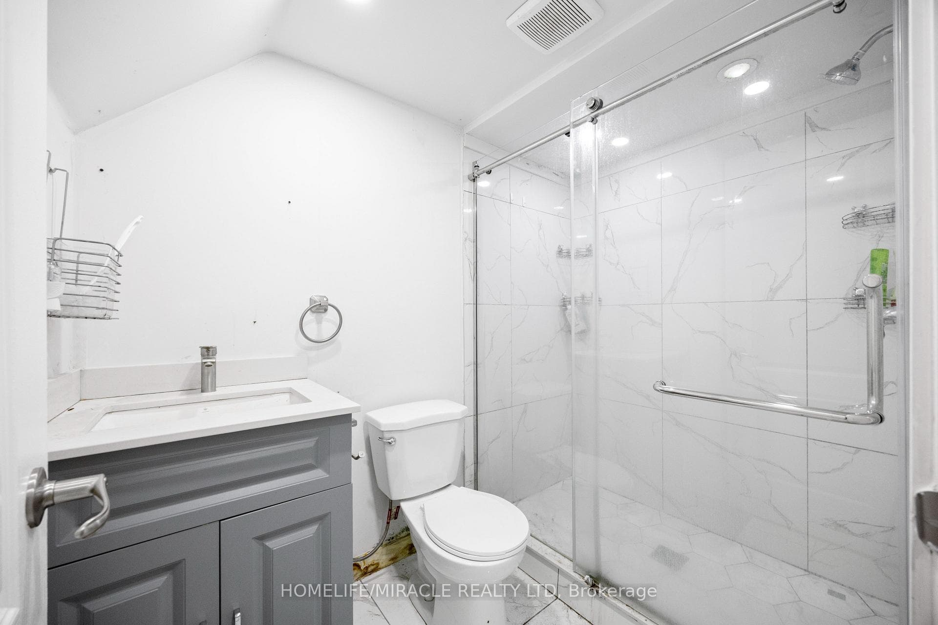 1250 Jalna Boulevard Unit 8 photo 23