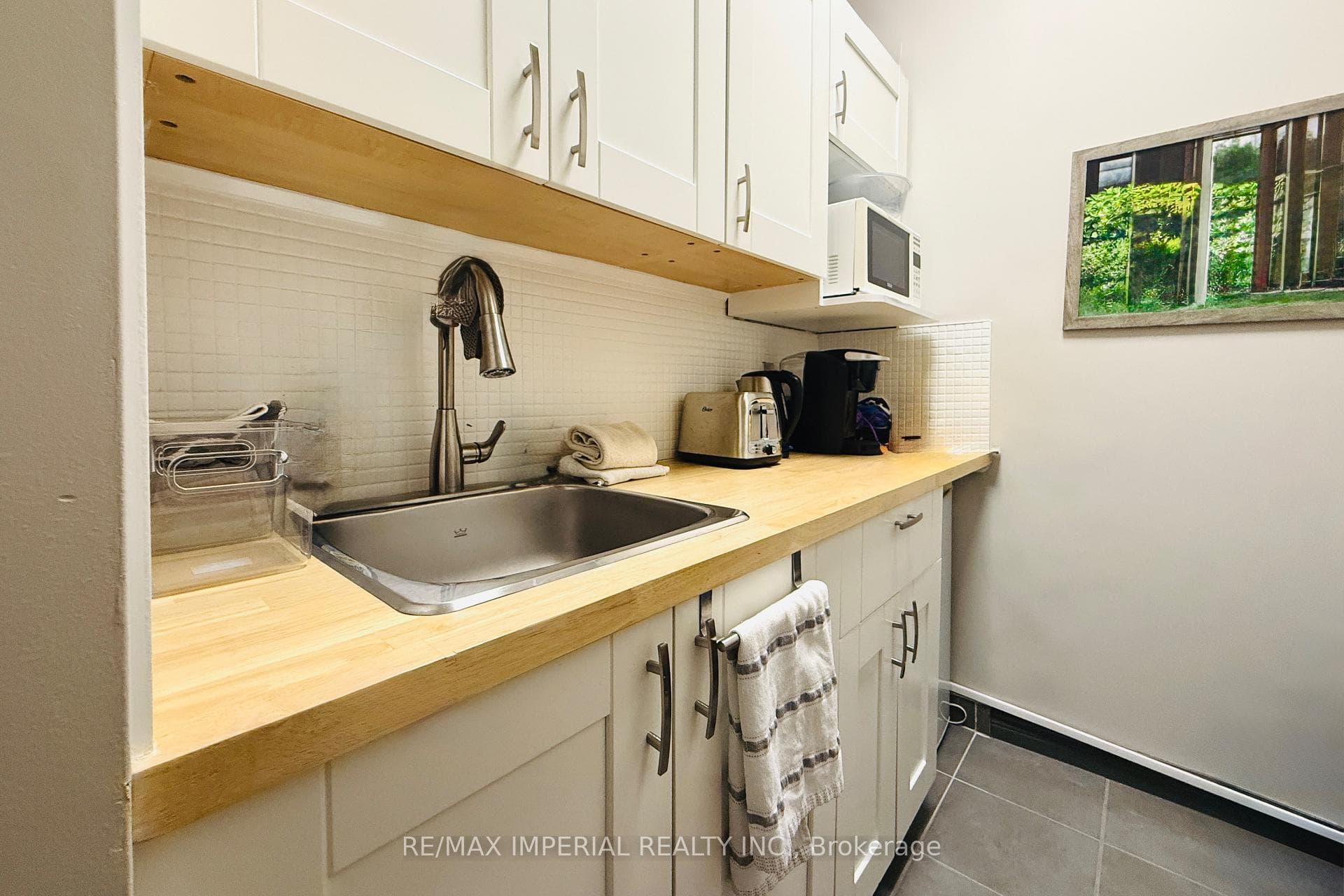 Kitchenette