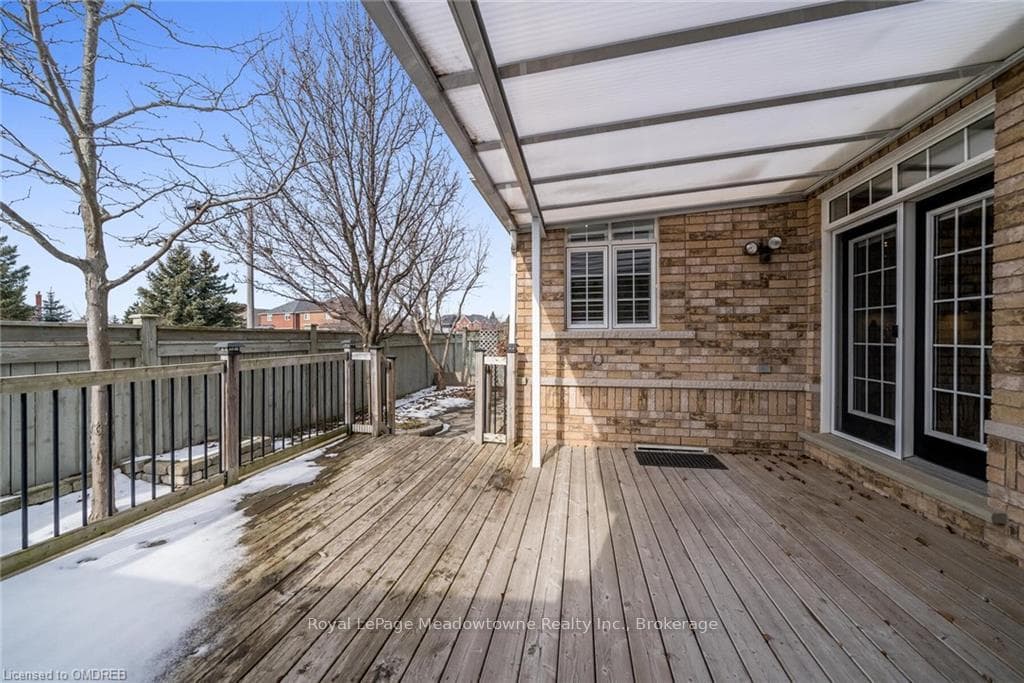 52 GARRISON Square photo 39
