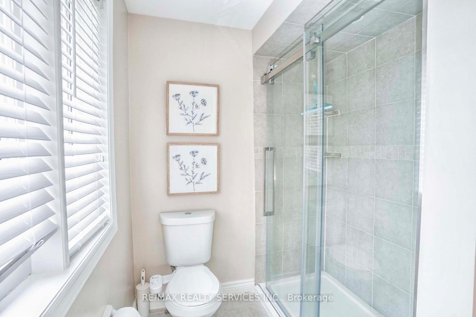 16 Holkham Avenue photo 27