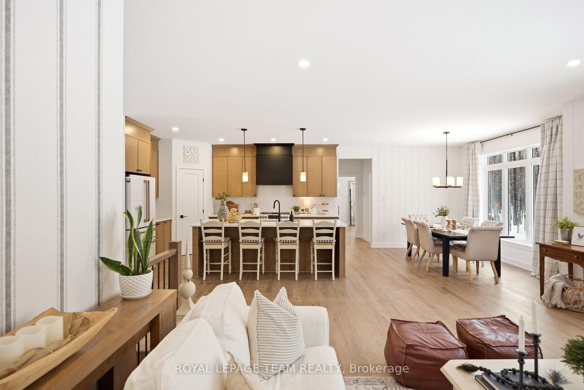 124 James Andrew Way photo 9