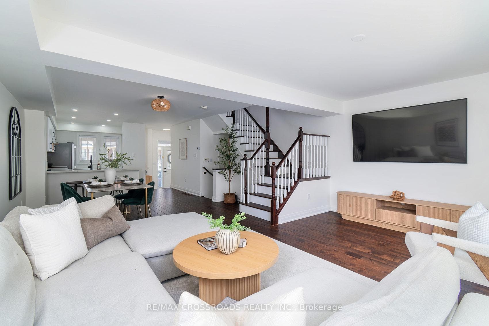 35 Torr Lane photo 5