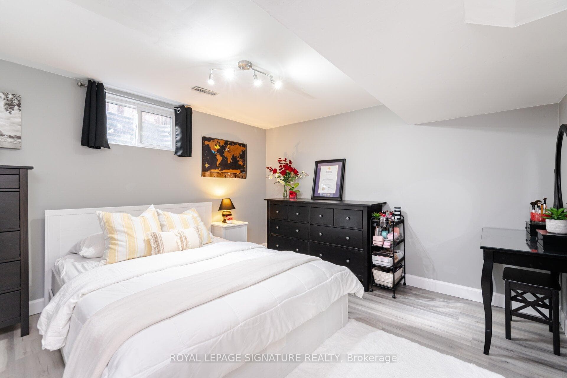 1718 Hollow Oak Terrace photo 34