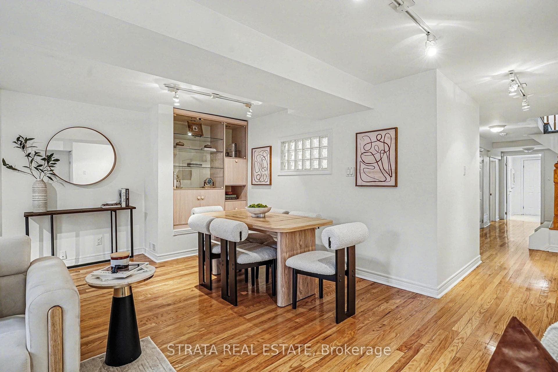 423 Manor Road photo 29