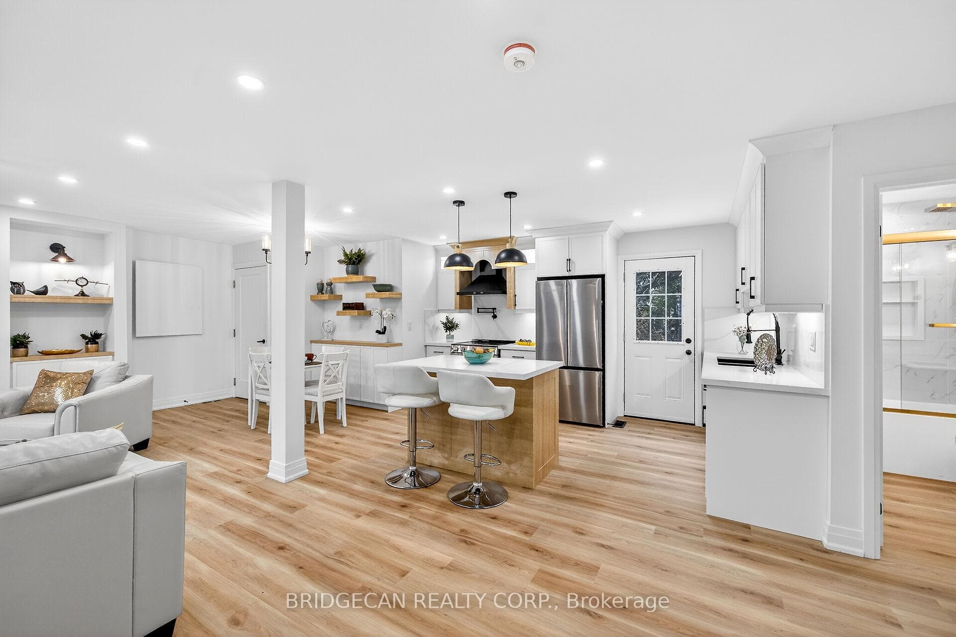 50 Mountain Avenue photo 4