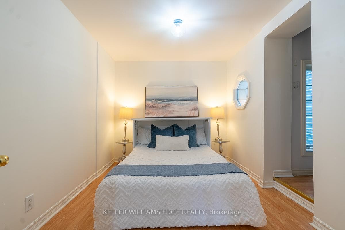 593 Beach Boulevard photo 11