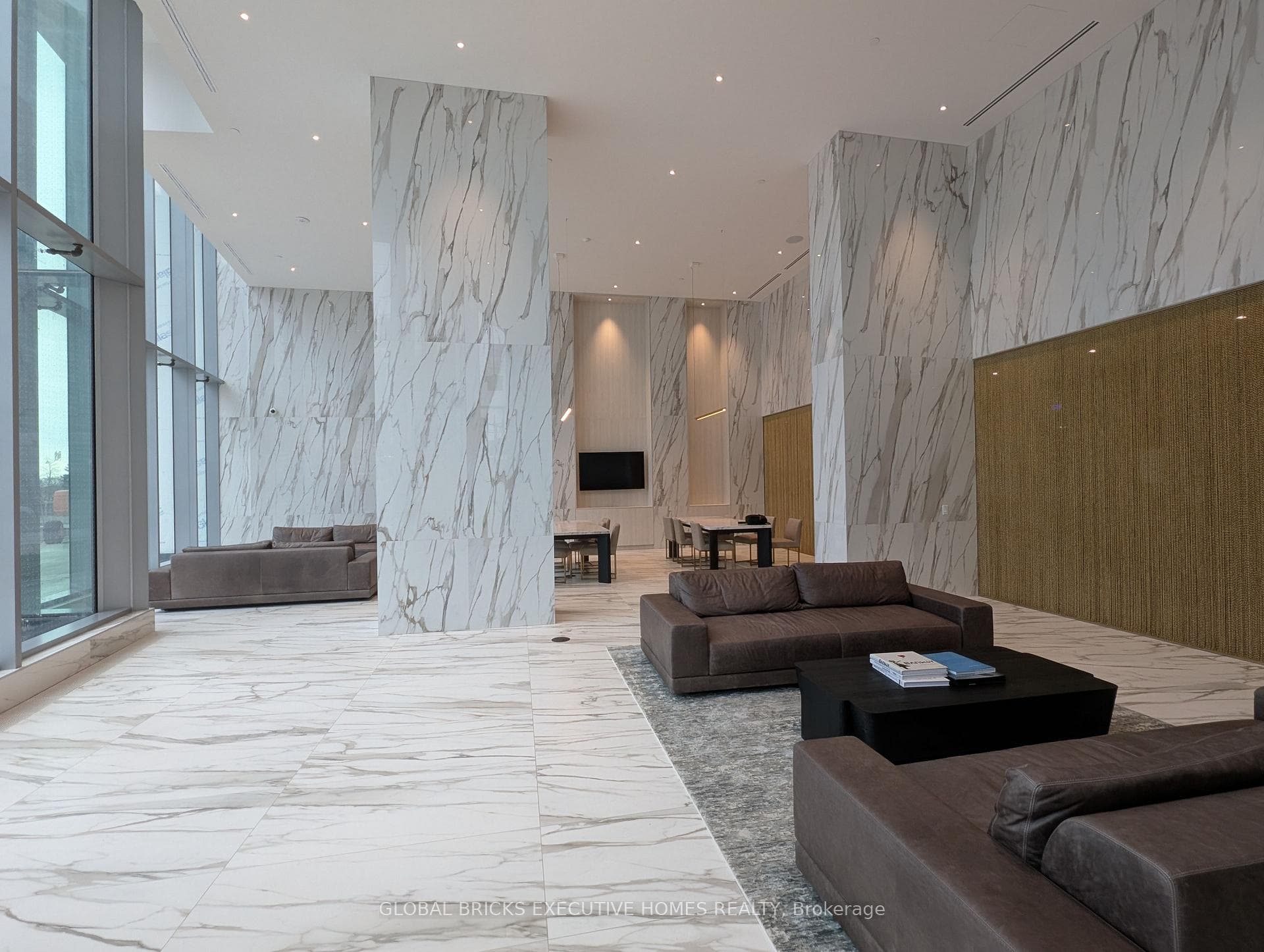 491 Soho Avenue photo 11
