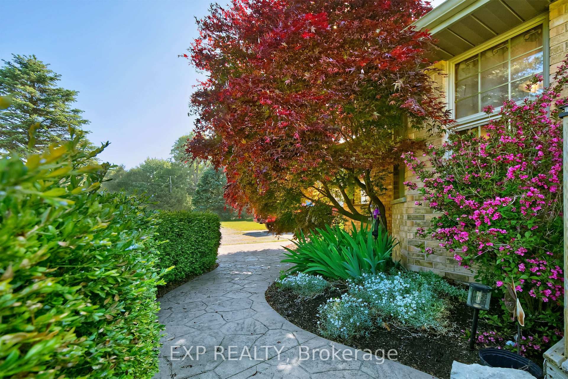 57186 Eden Line photo 9