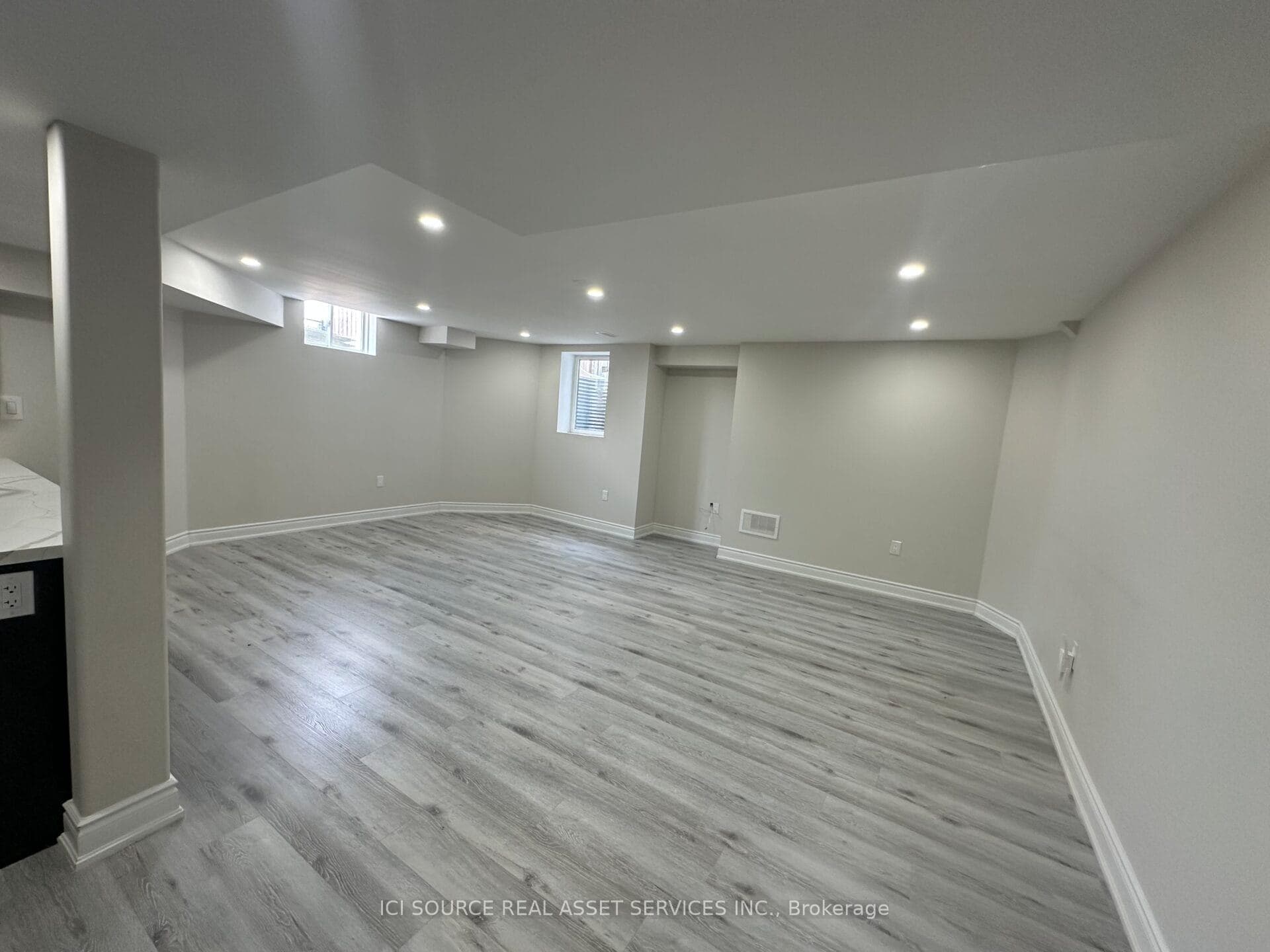 8 Nelly Court Unit 2 photo 4