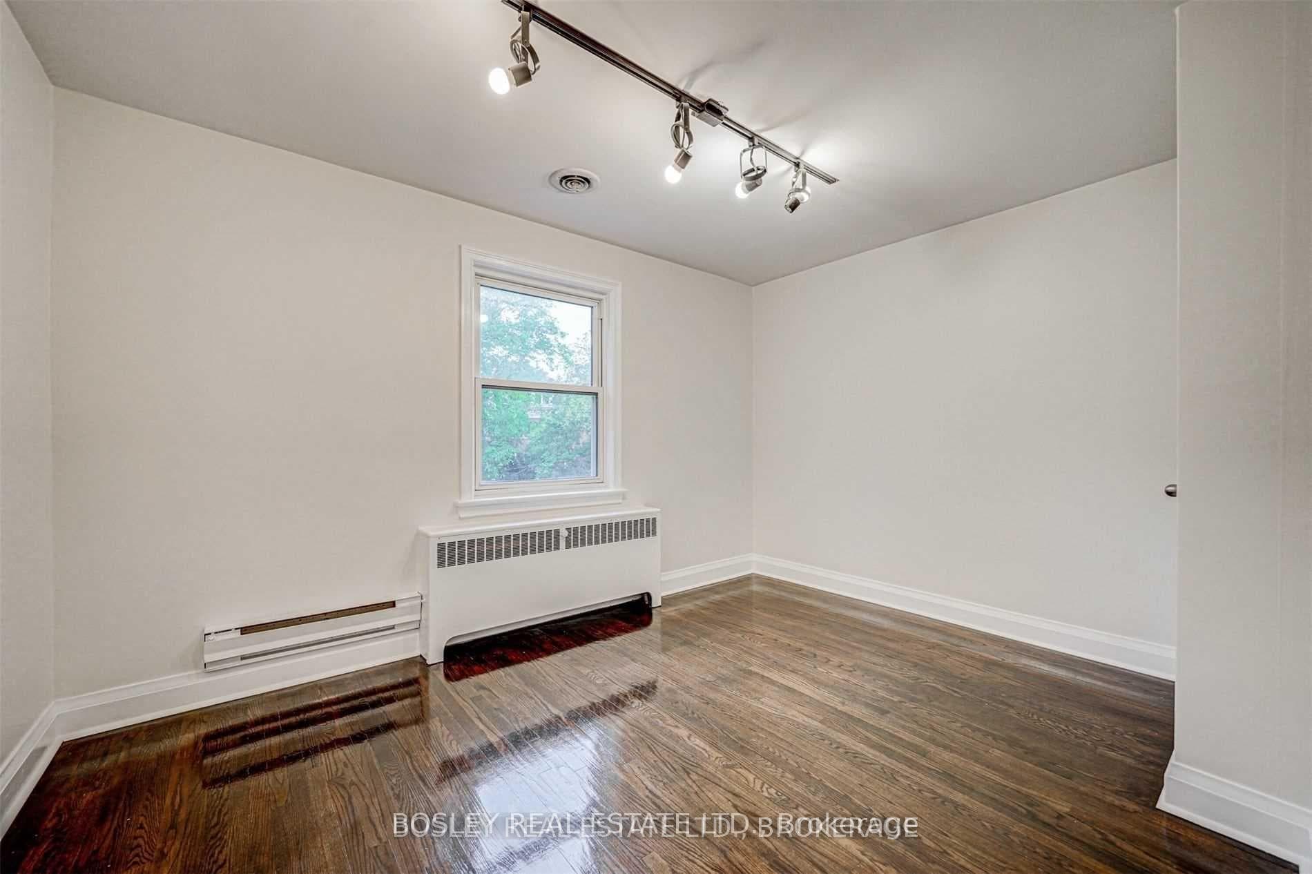 3 Warwick Avenue Unit 4 photo 21