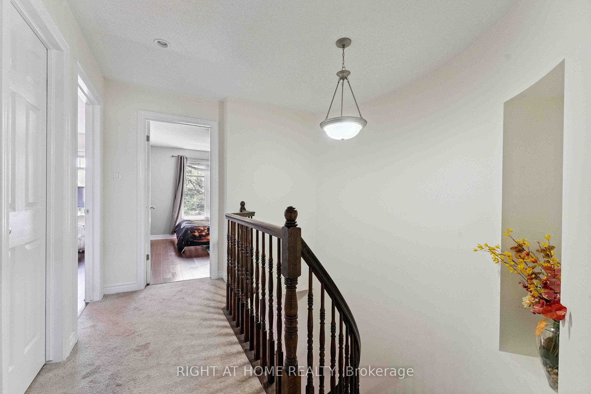173 Garrity Crescent photo 10