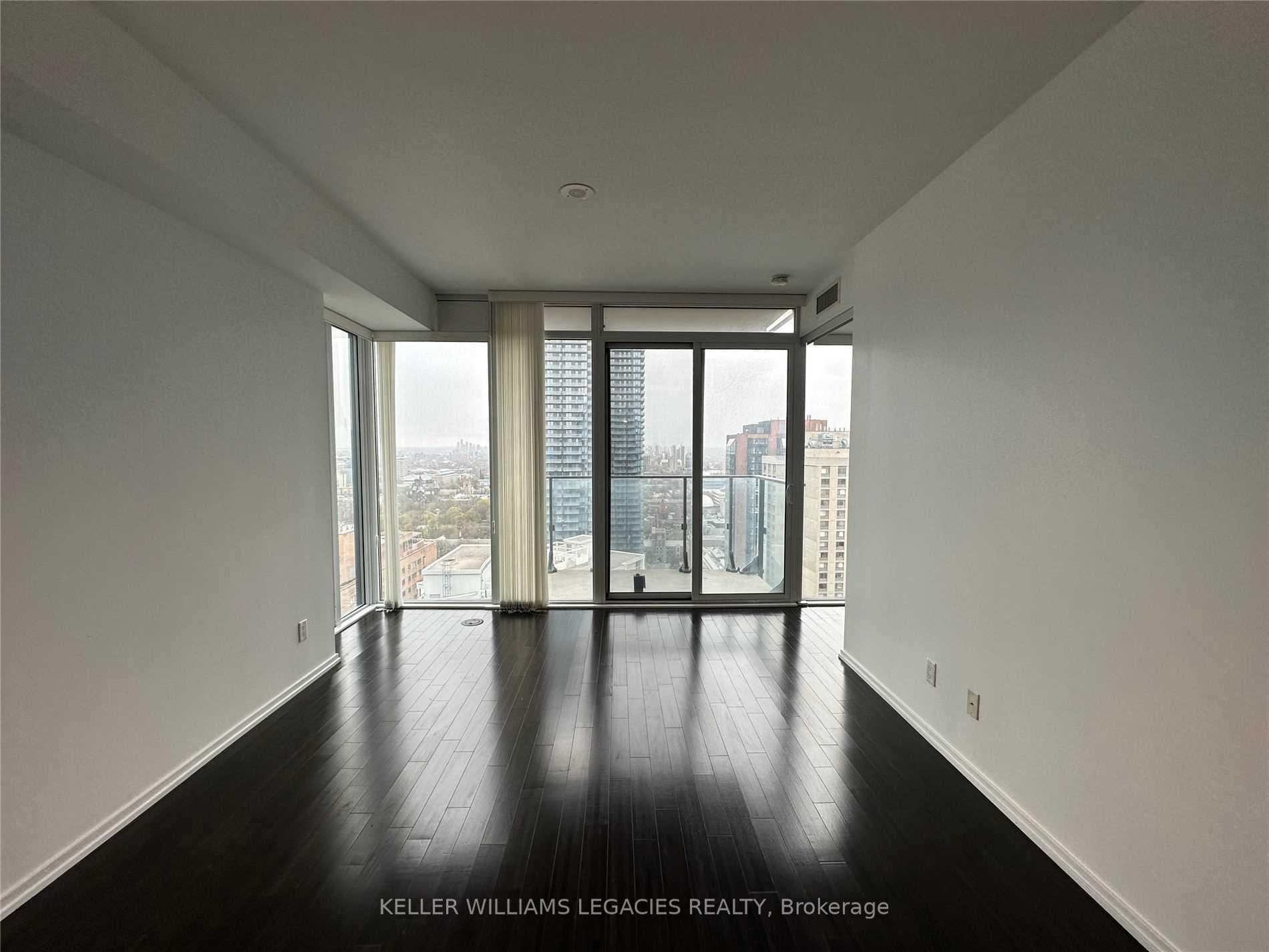 75 St Nicholas Street Unit 2805 photo 6