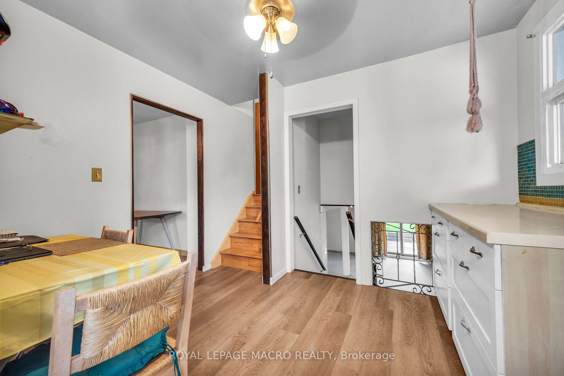 110 Guildwood Drive photo 10