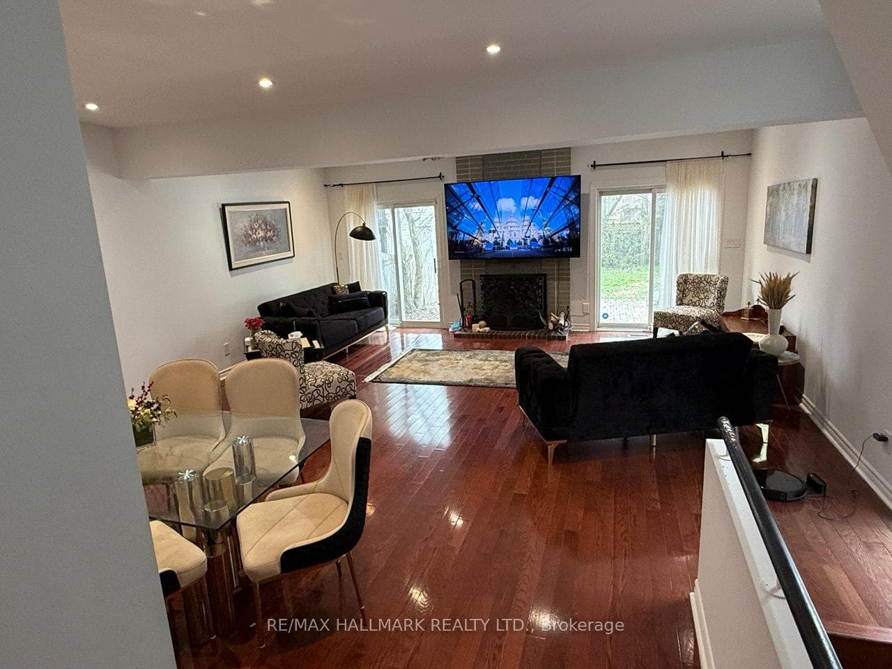232 Hillcrest Avenue photo 1