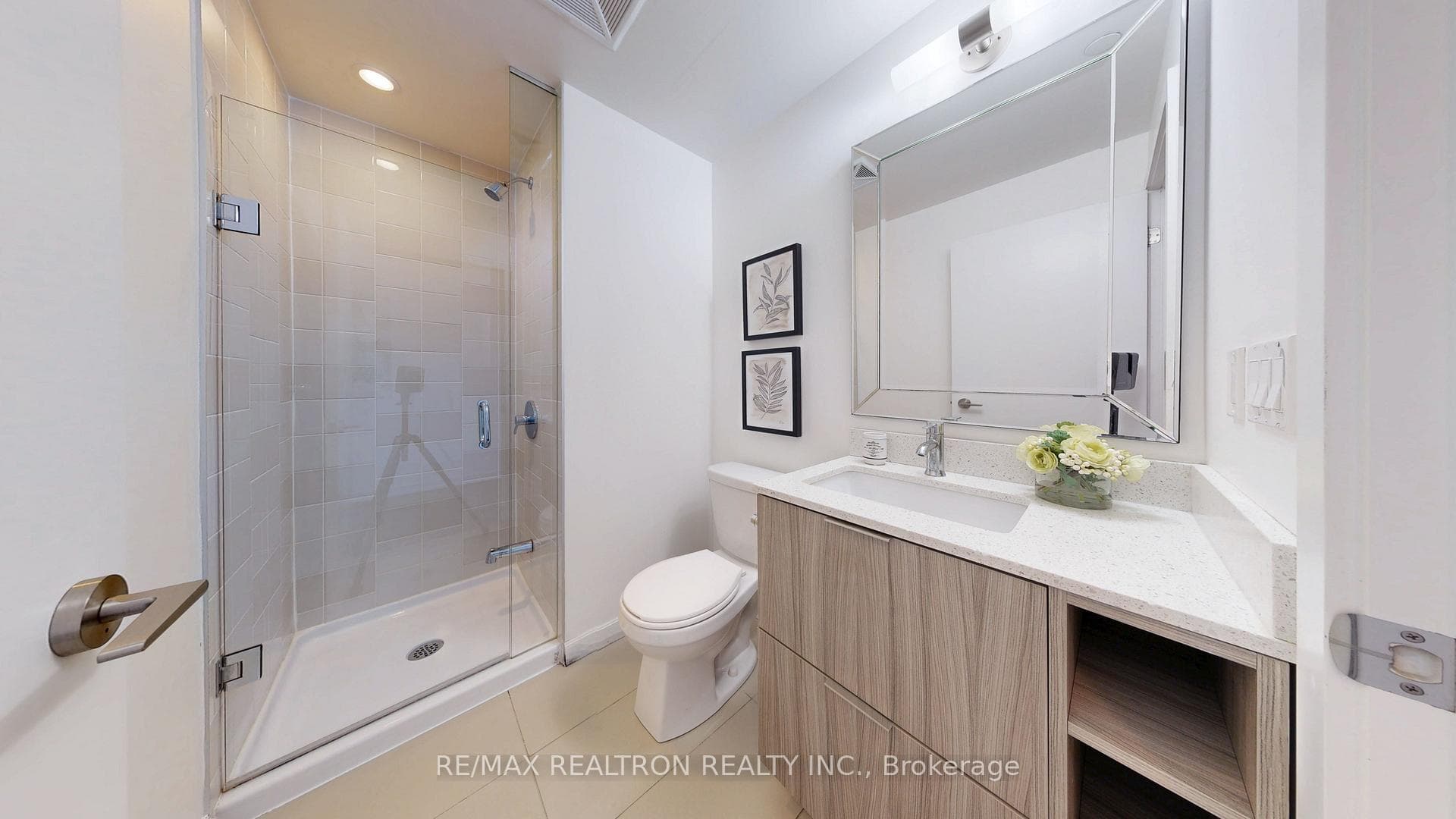 52 Forest Manor Road Unit 1105 photo 22