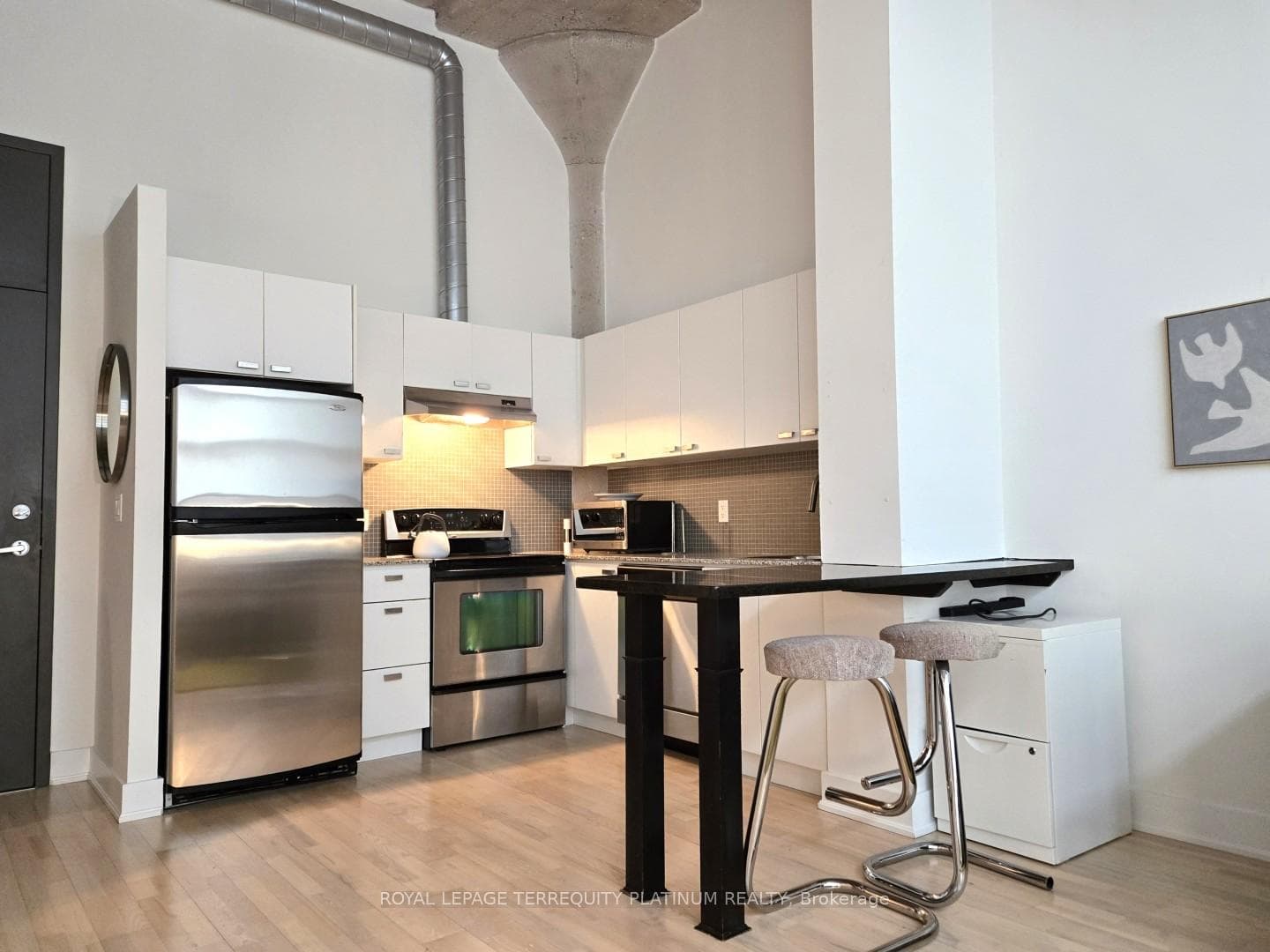 637 Lake Shore Boulevard Unit 221 photo 8