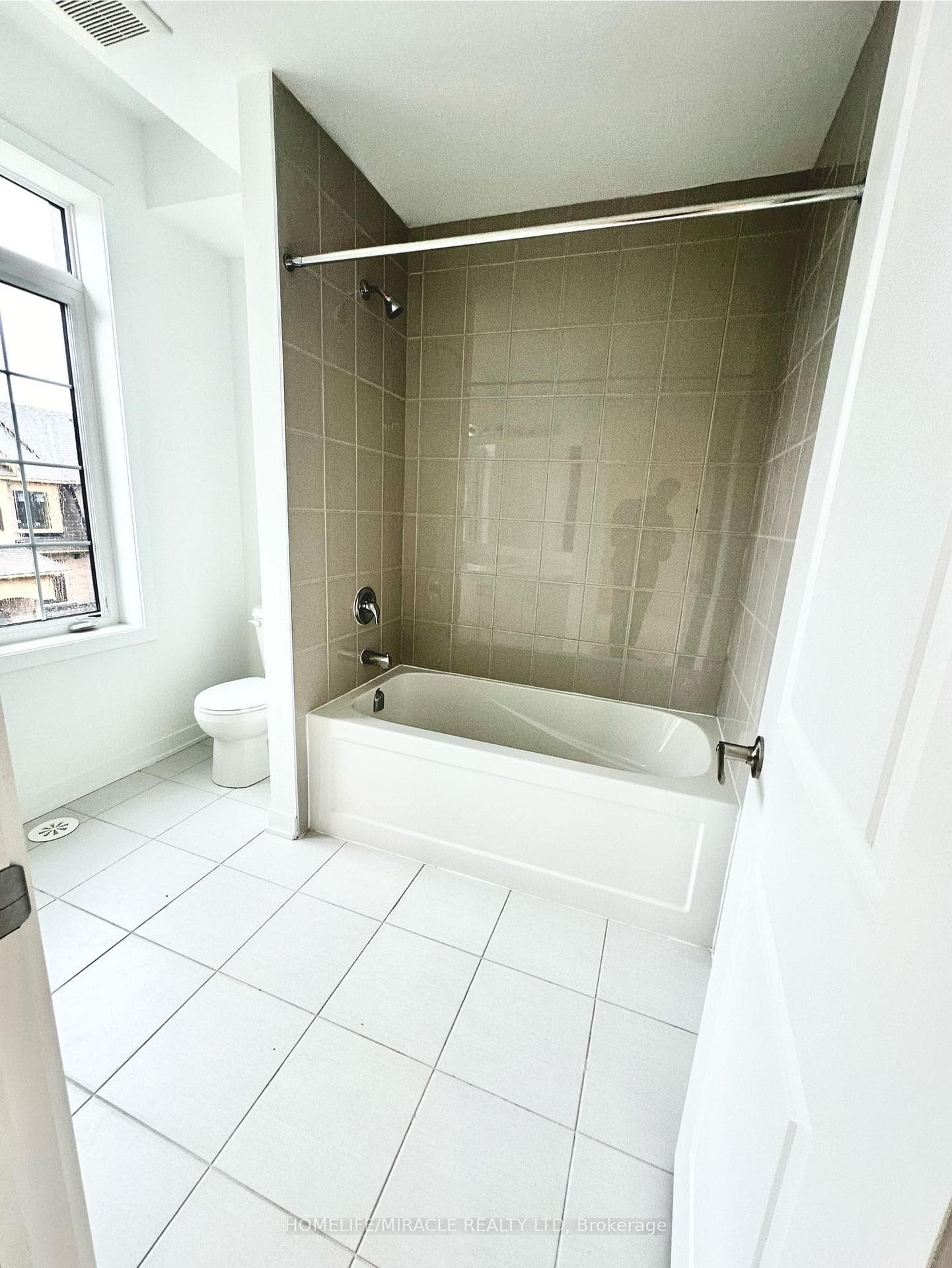 47 Selfridge Way photo 8
