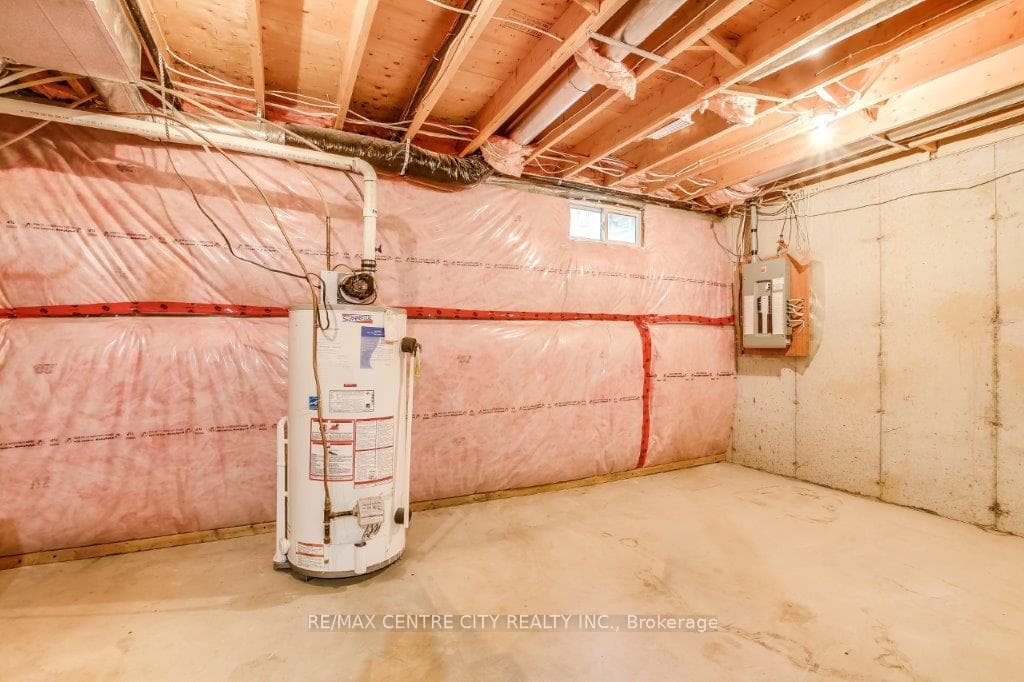 1199 Reardon Boulevard Unit 14 photo 17