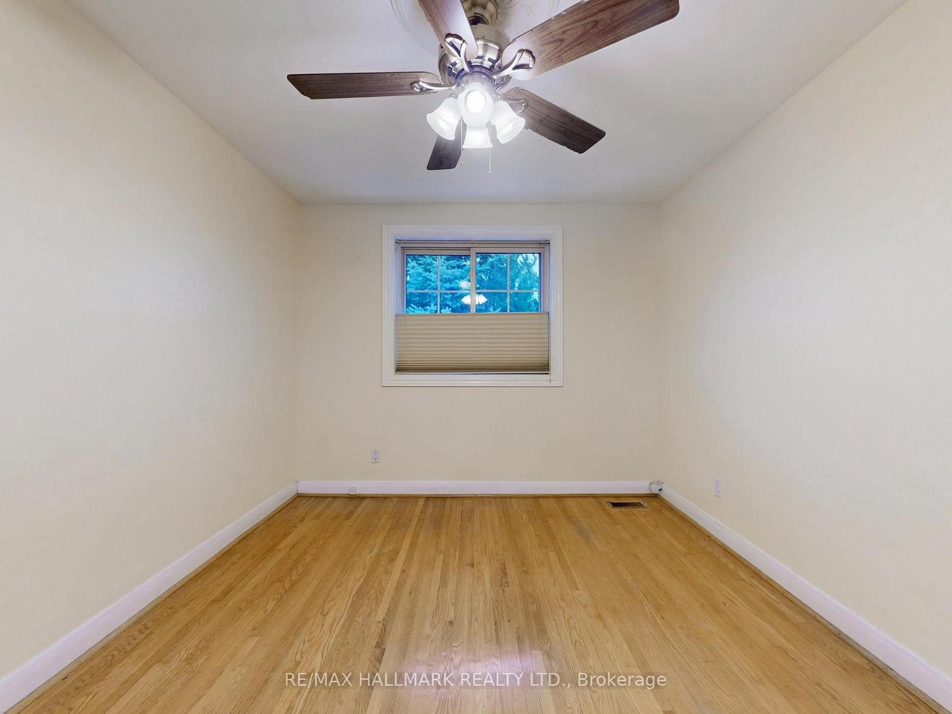 142 Barber Greene Road photo 21