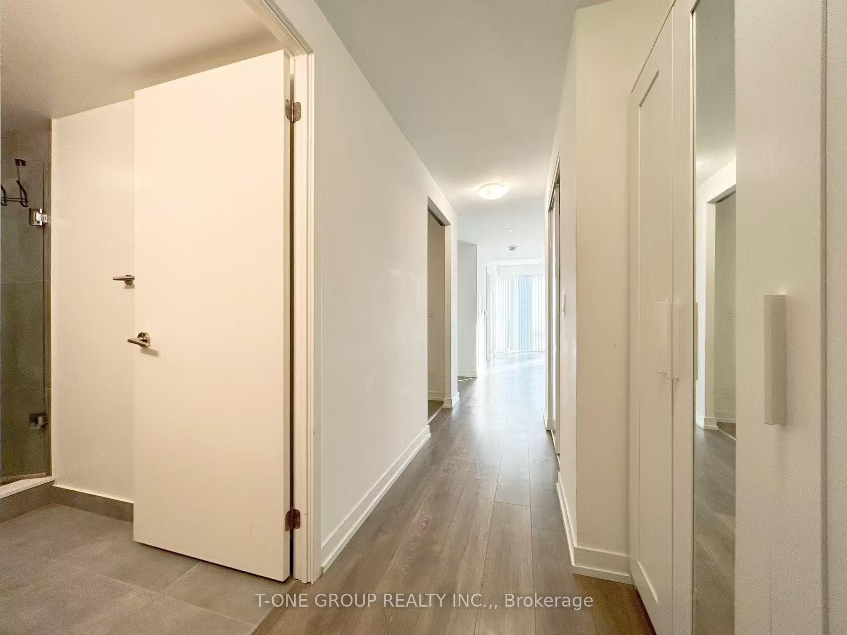 60 Shuter Street Unit 1108 photo 3