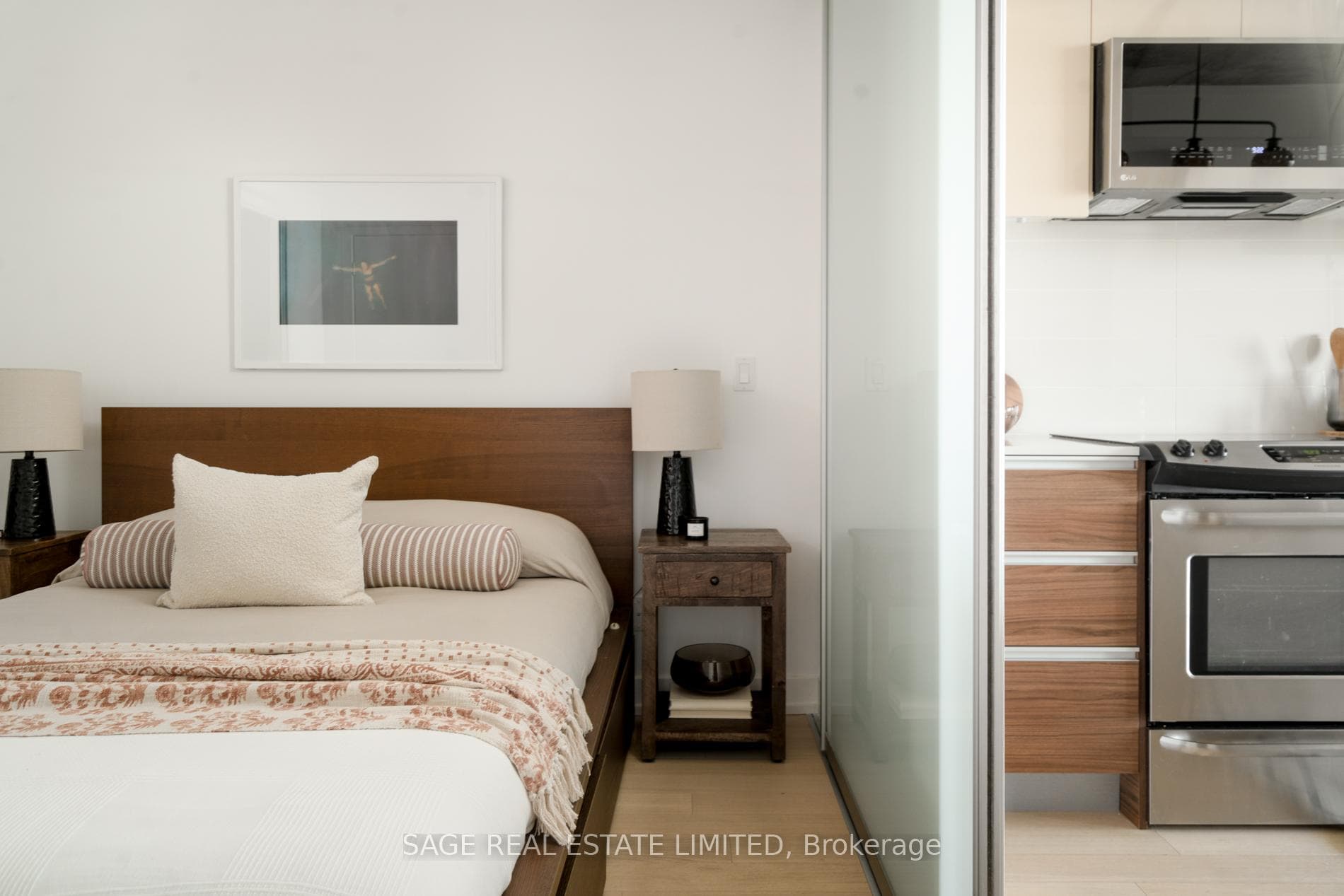 20 Minowan Miikan Lane Unit 1611 photo 18