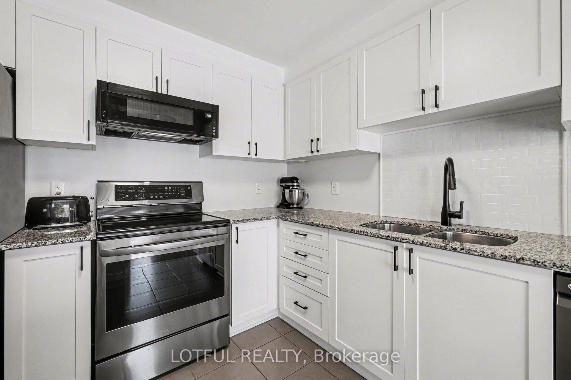 521 Foxlight Circle photo 13