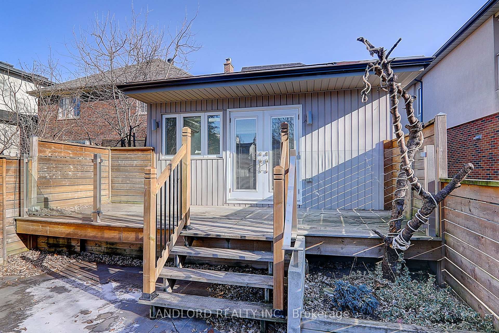 138 Fallingbrook Road photo 33