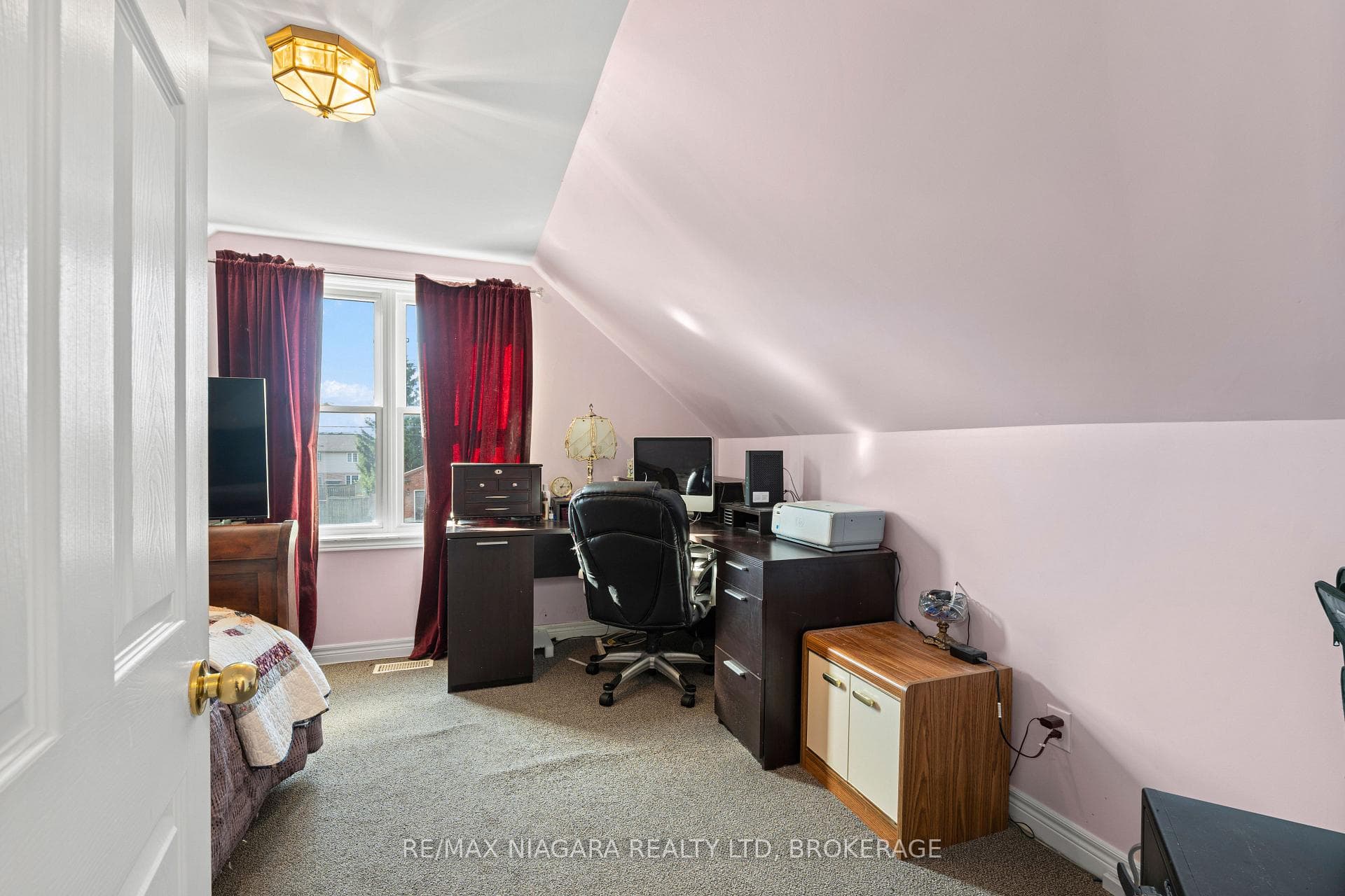 7803 Beaverdams Road photo 17