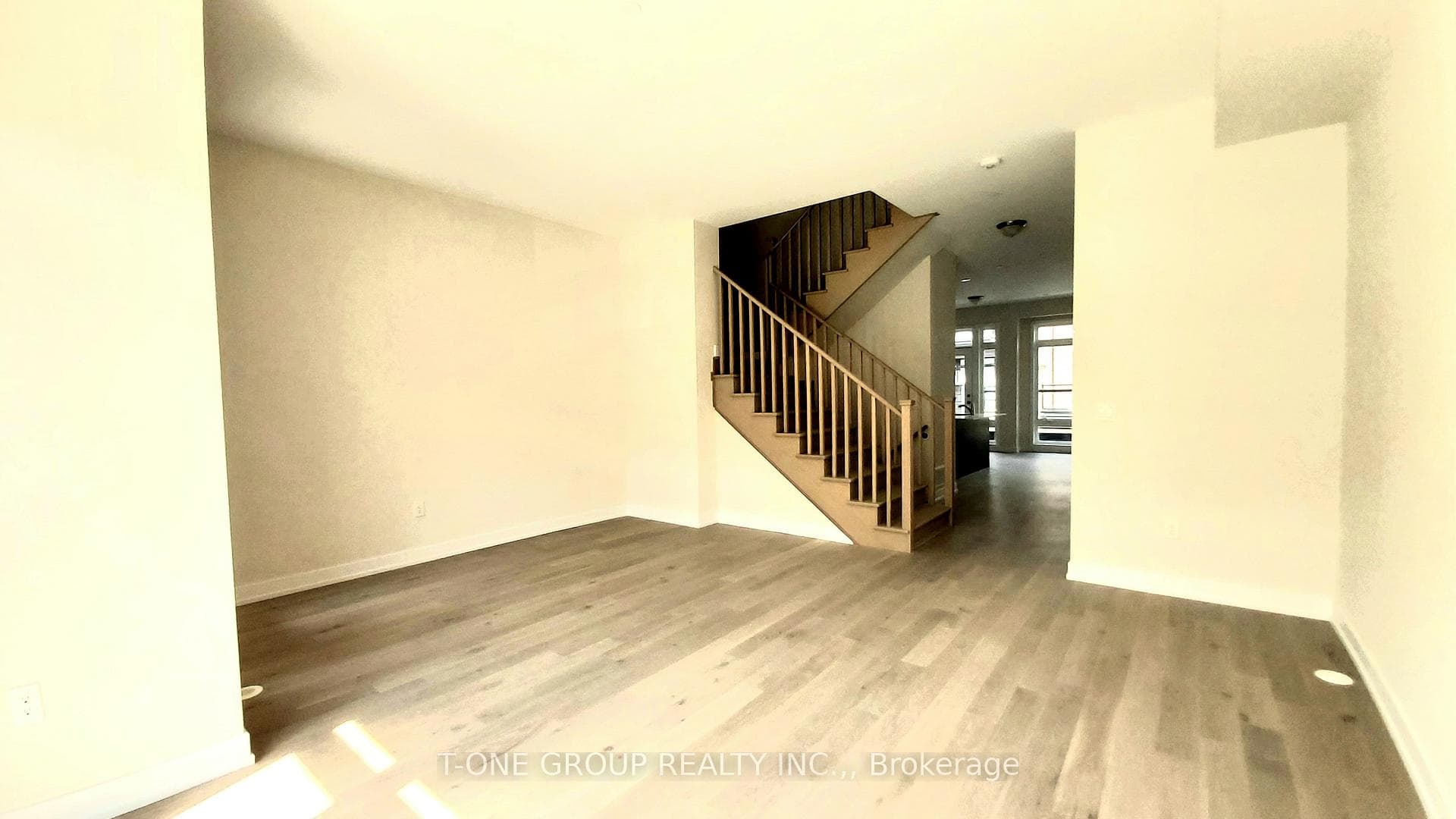23 Ingersoll Lane photo 4