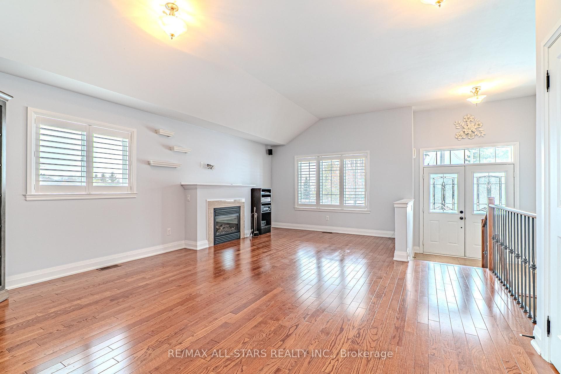 7 Parkside Drive photo 10