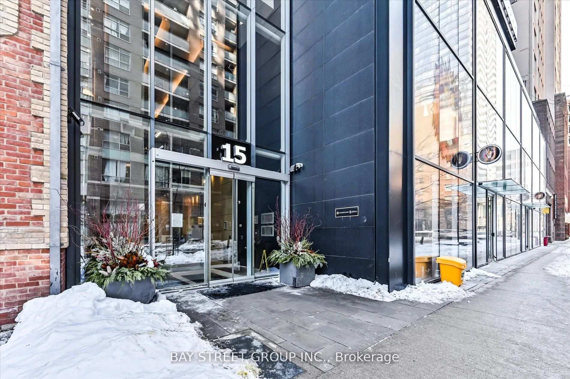 15 Grenville Street Unit 710 photo 2