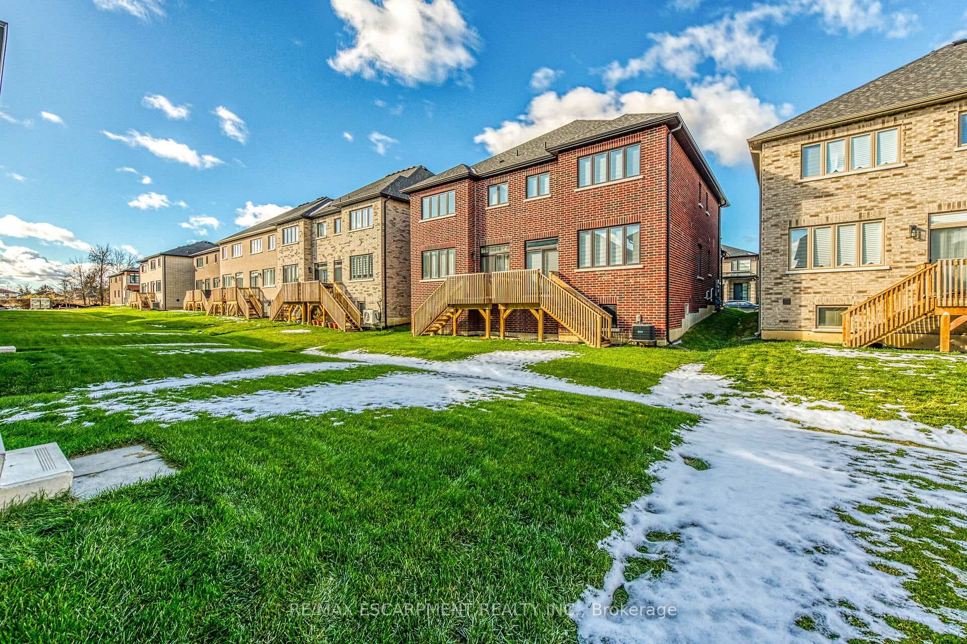 16 Sagewood Drive photo 44