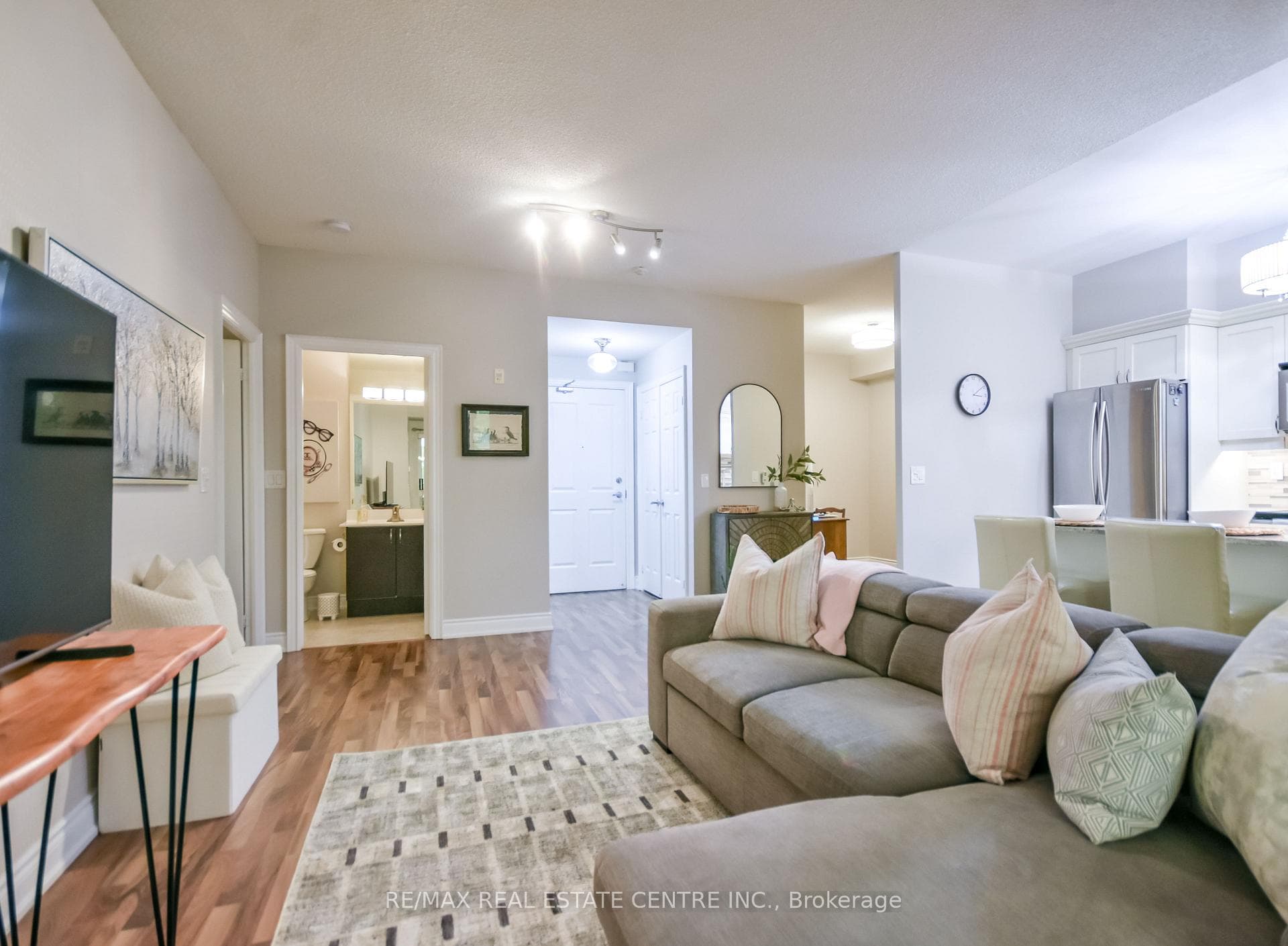 354 Atherley Road Unit 213 photo 13