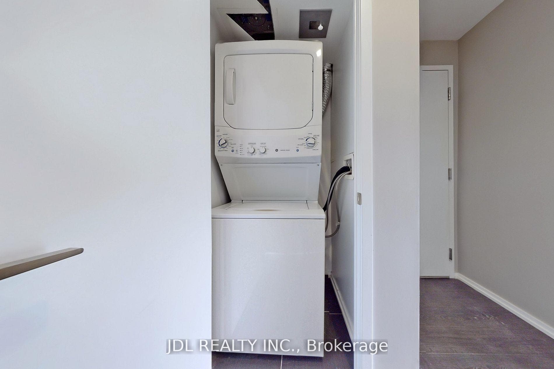 75 St Nicholas Street Unit 704 photo 18