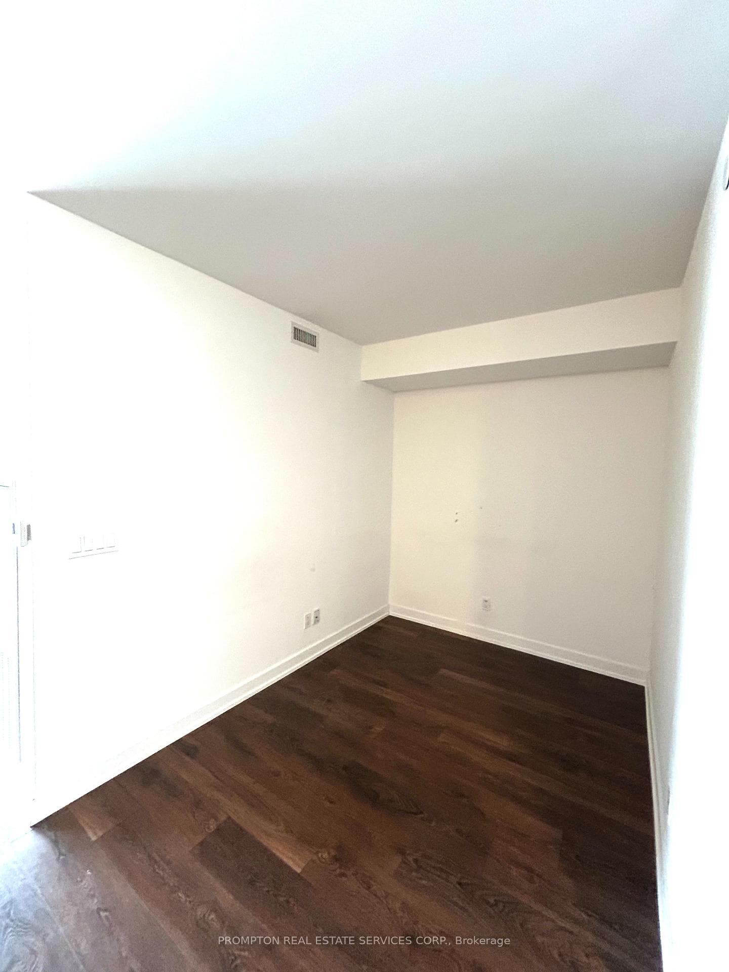 501 Yonge Street Unit 2307 photo 7