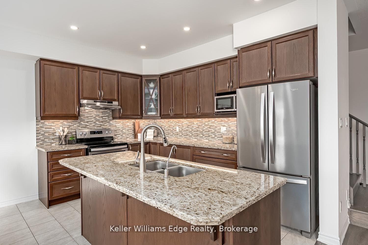 92 Flagg Avenue photo 14