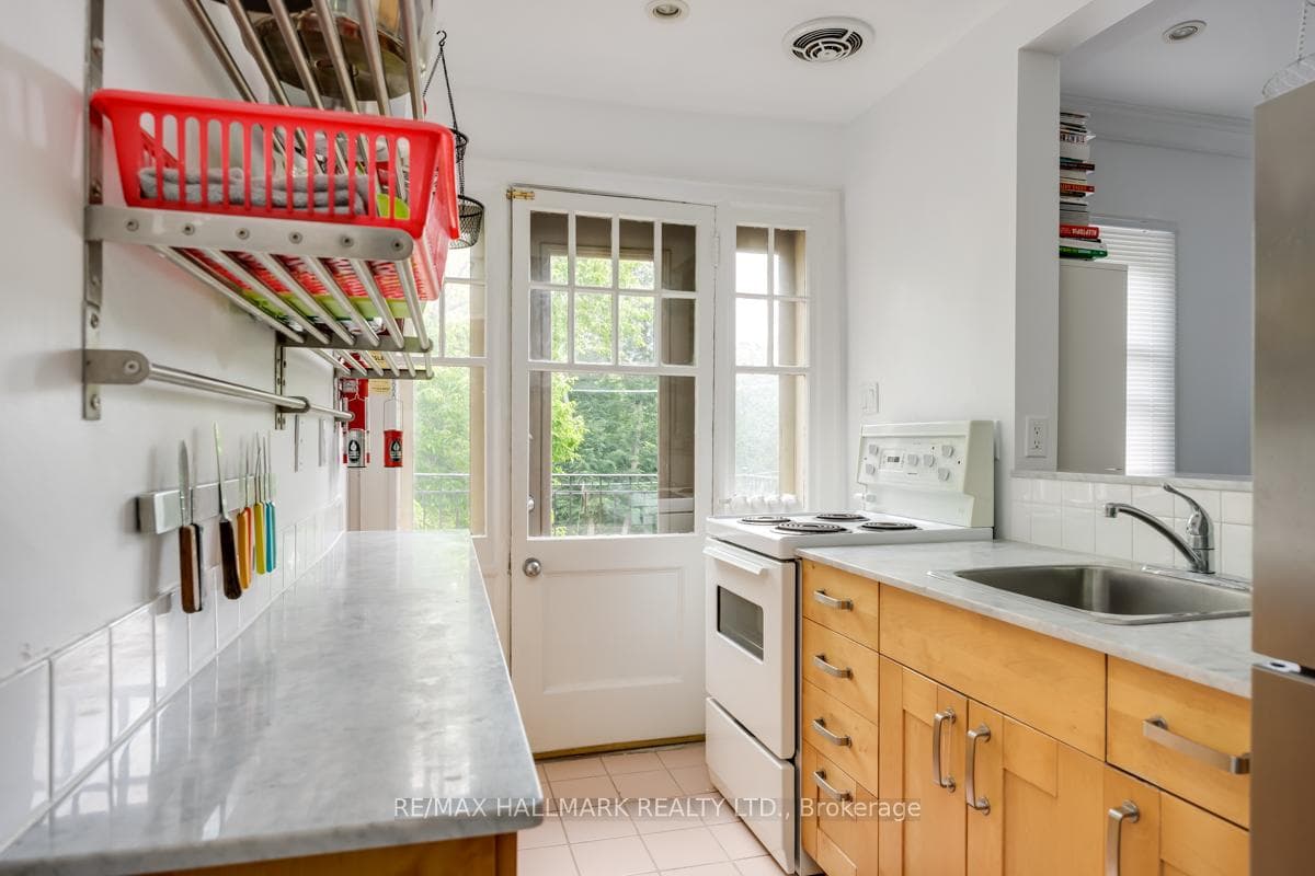 483 Parkside Drive Unit 2A photo 7