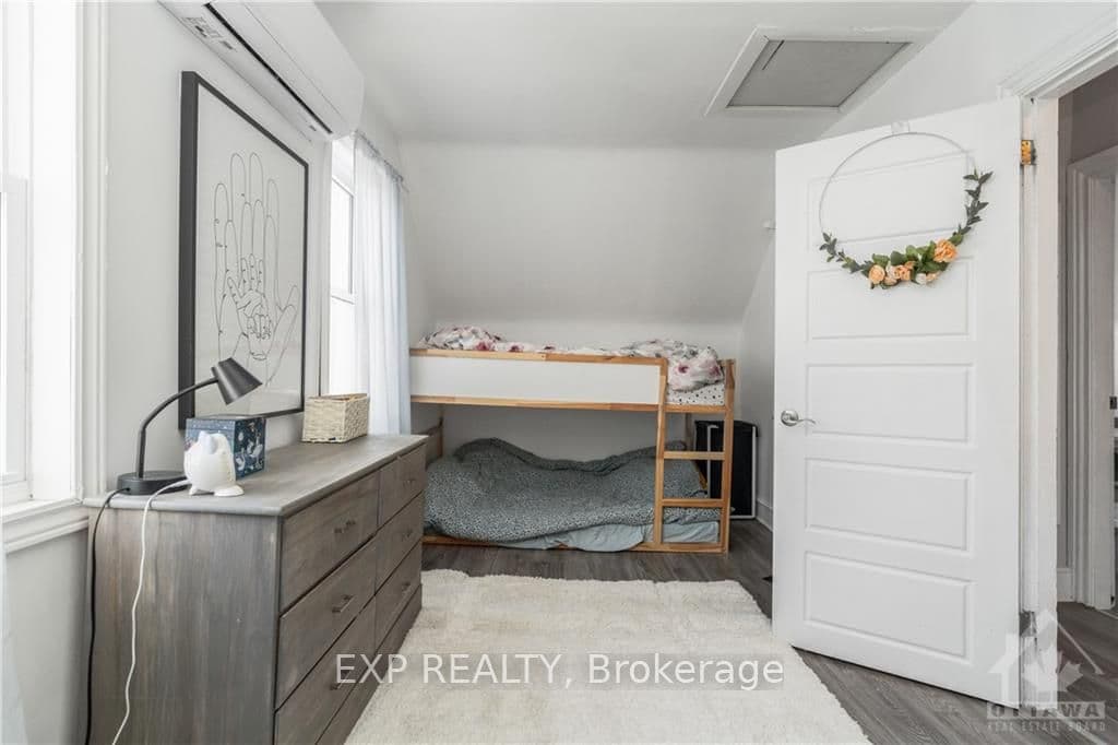 22 ST JOHNS Way photo 12