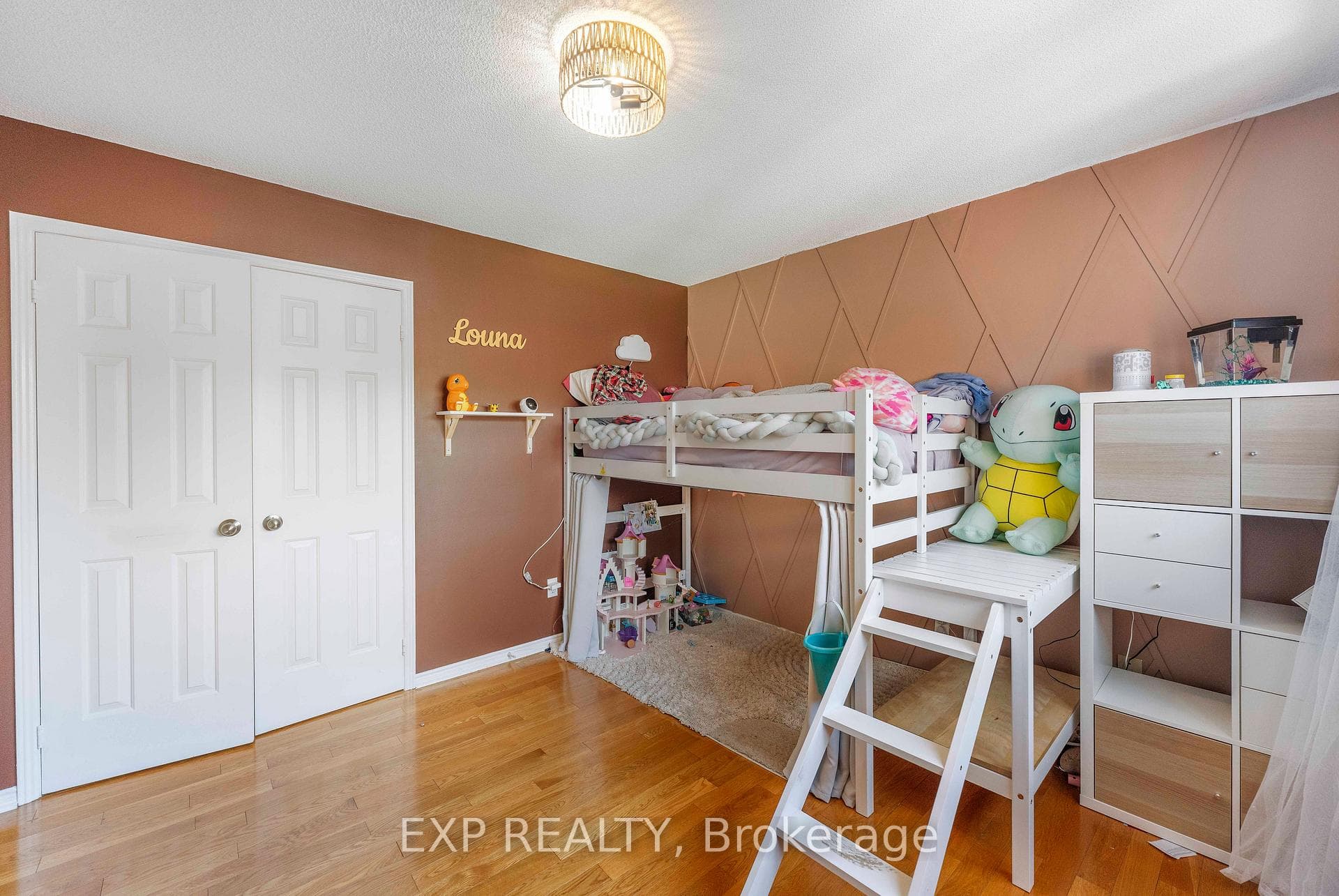 6502 Tenth Line photo 26