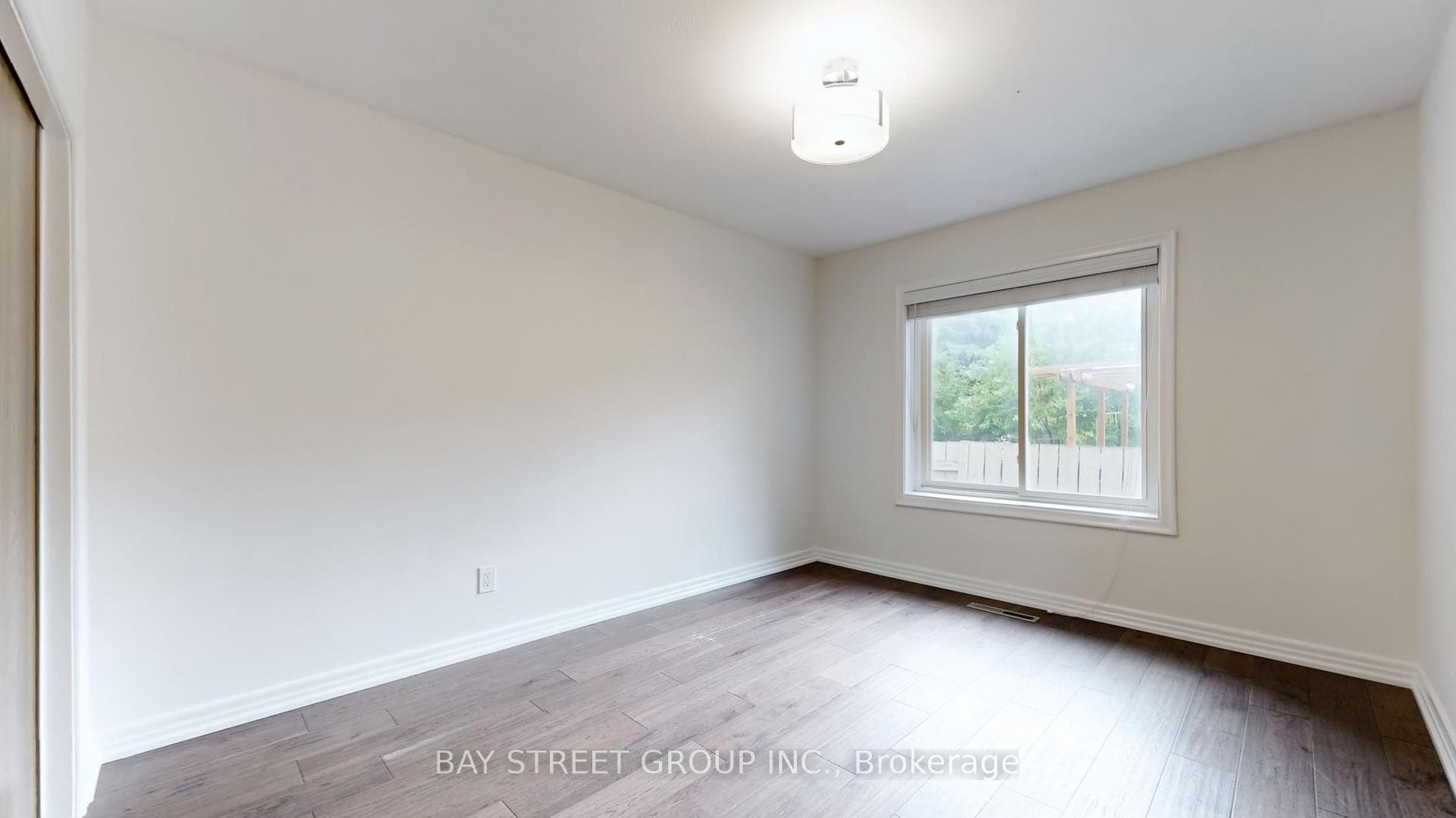 57 Millerdale Road Unit Main photo 10