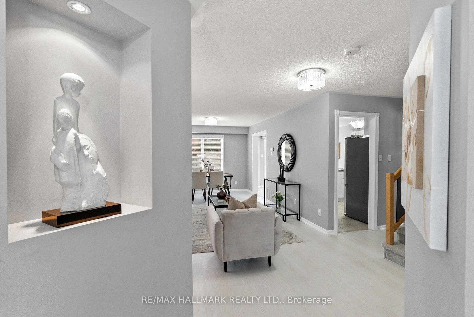 41 Guildwood Drive photo 3