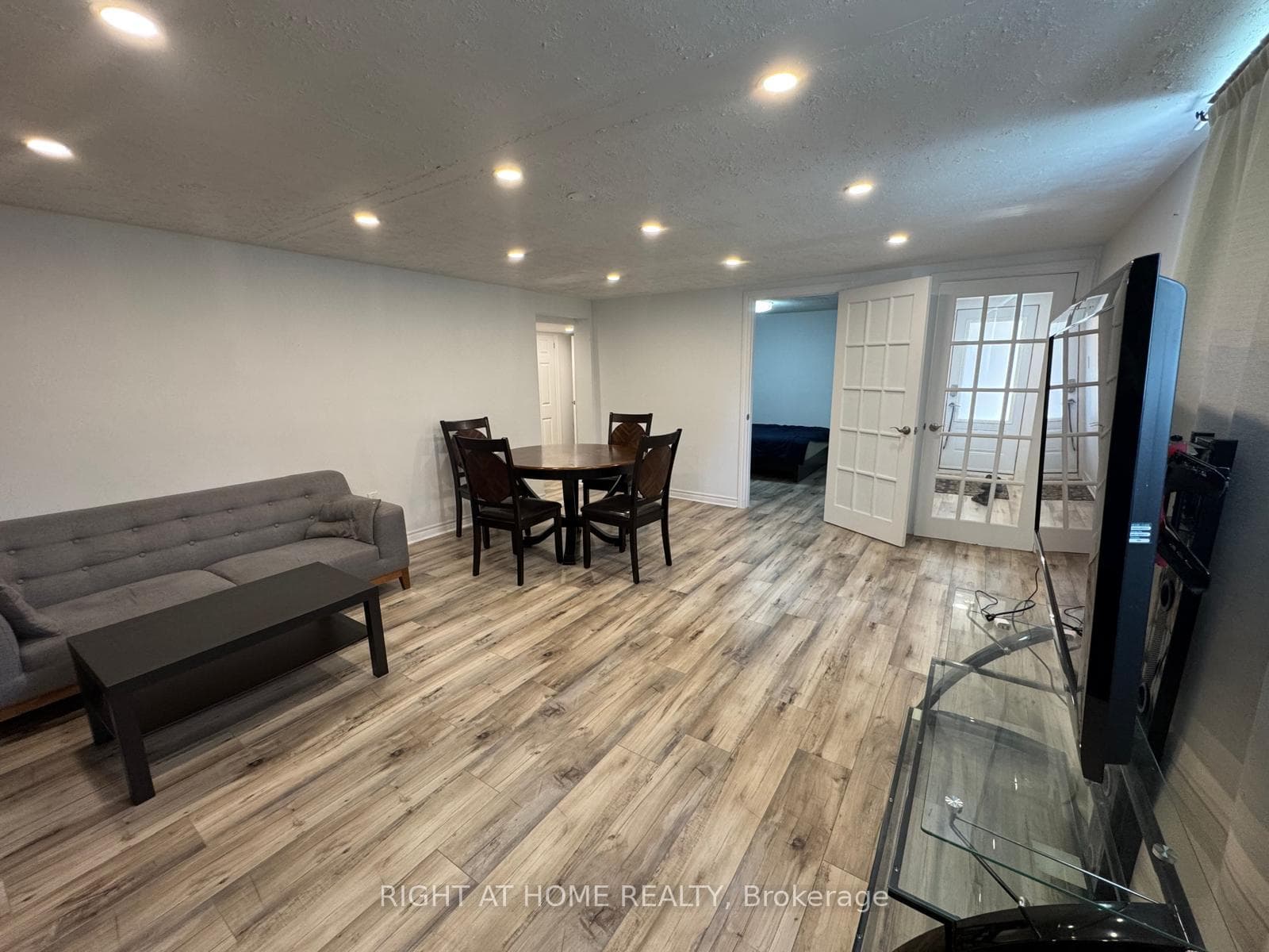 324 Burnett Avenue Unit lower level photo 14
