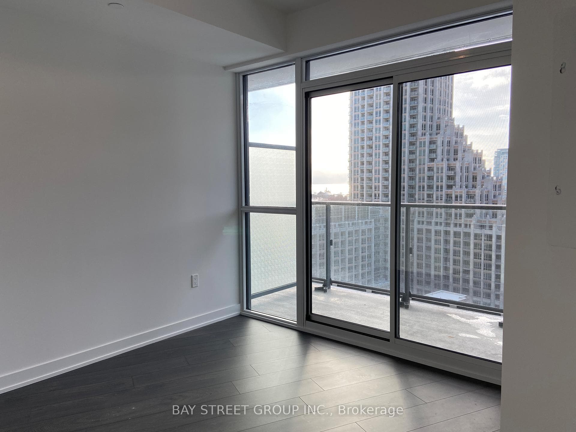 38 Iannuzzi Street Unit 1704 photo 7