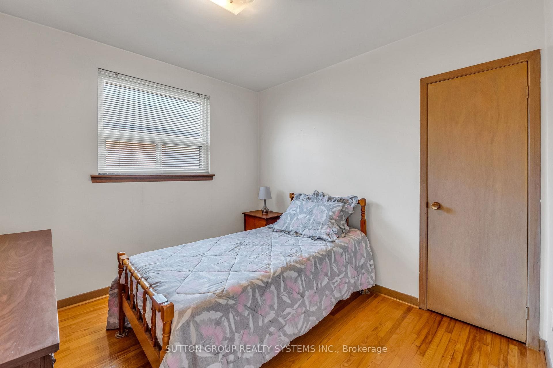 61 Bamford Crescent photo 20