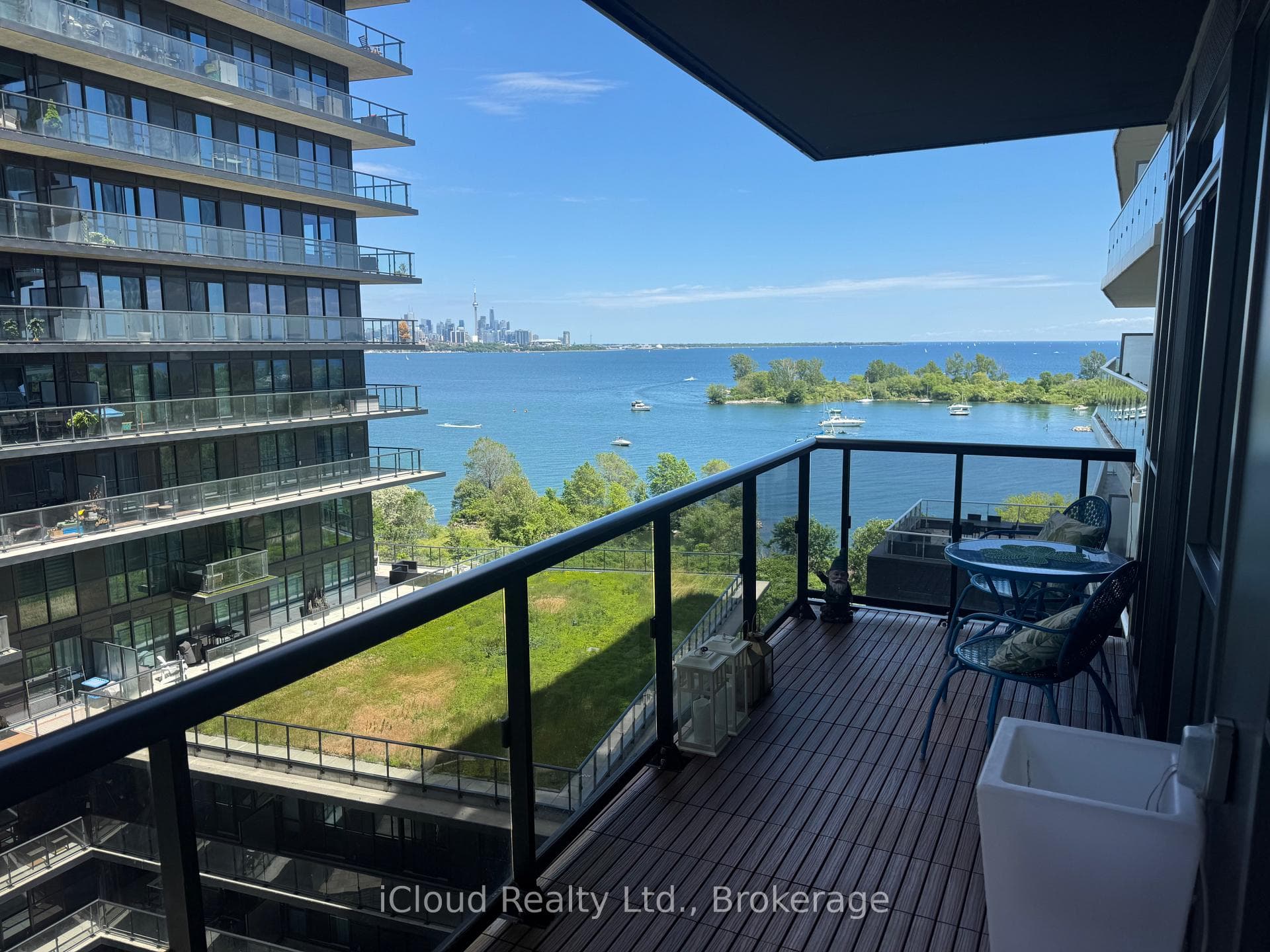 110 Marine Parade Drive Unit 810 photo 11