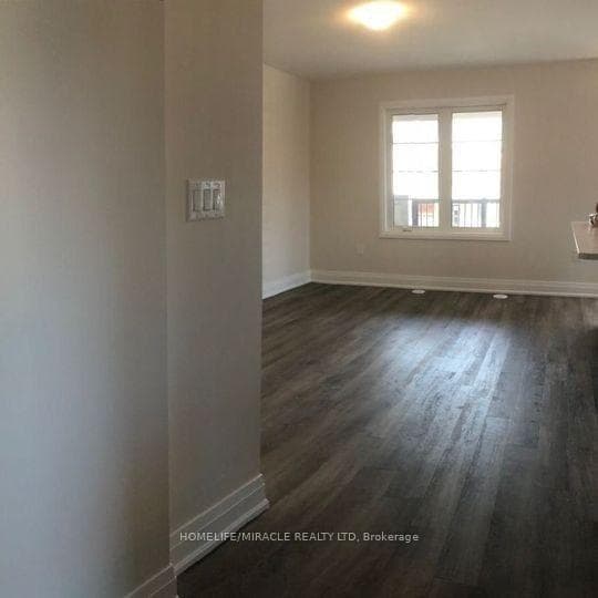 1274 Wintergreen Place photo 8