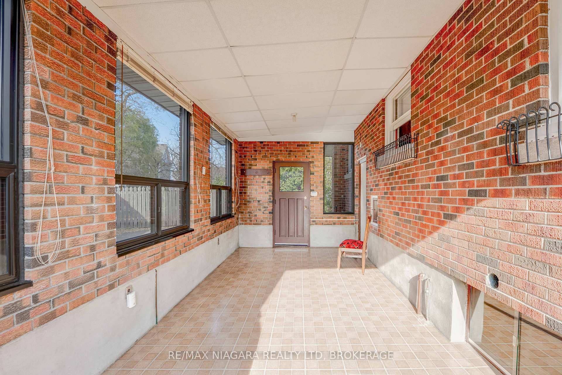 127 Louth Street photo 23