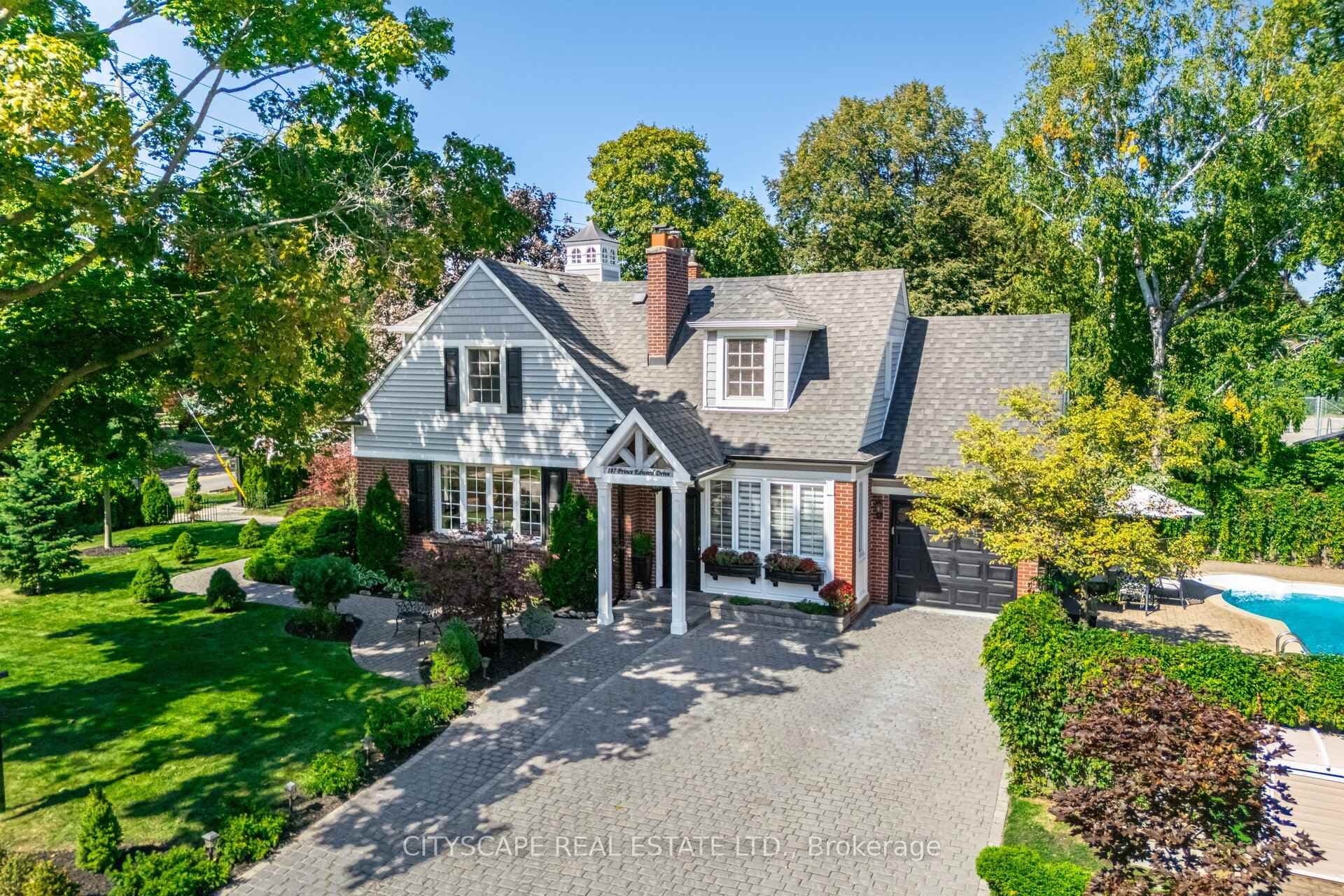 187 Prince Edward Drive photo 2