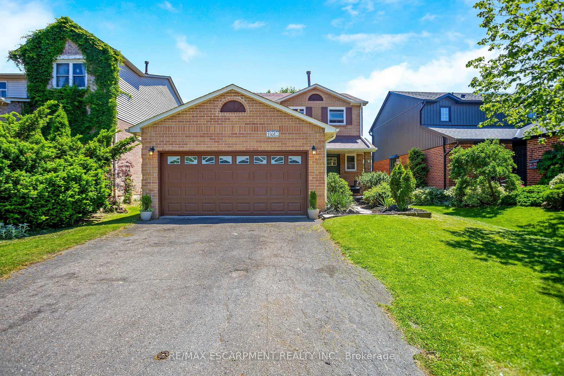 461 Bell Street photo 1